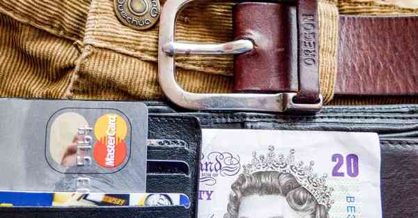 制作一个动画人物_制作一个动物冬眠的故事绘本