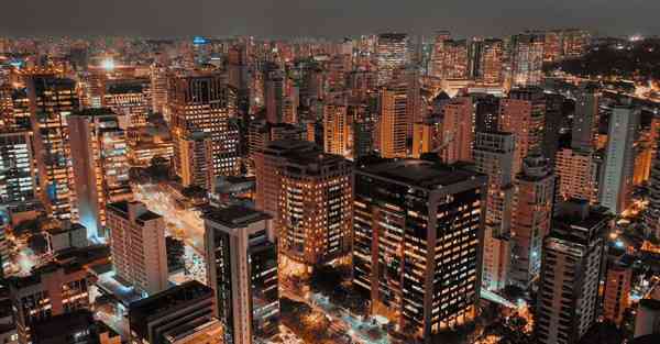 二维动画场景制作_二维动画场景和人物是分开画的吗