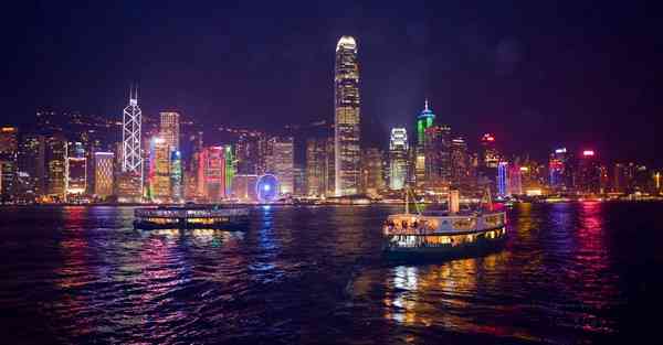 公司创意变装视频大全_公司变装视频