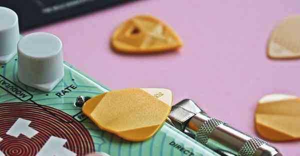 在线生成动漫人物_在线生成动态海报