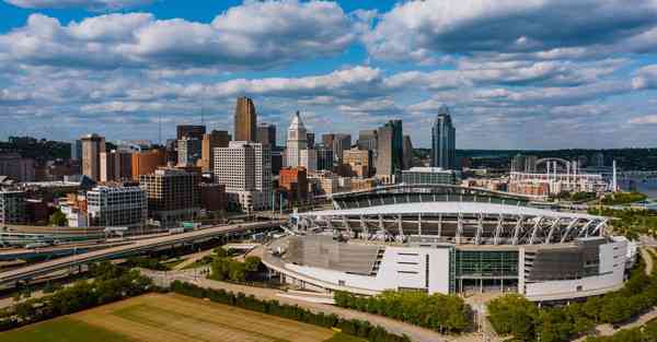 公司创意动画_公司创始人如何避免不被踢出局